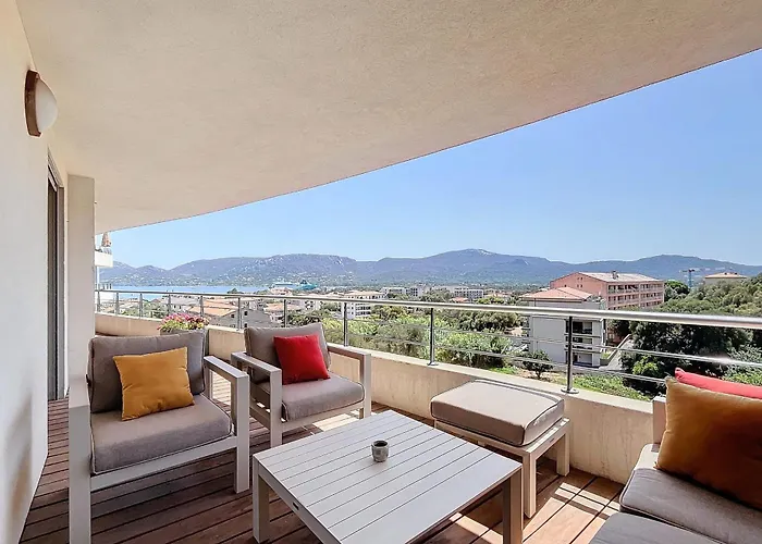 Apartamento Elegant Design With Balcony And Pool *