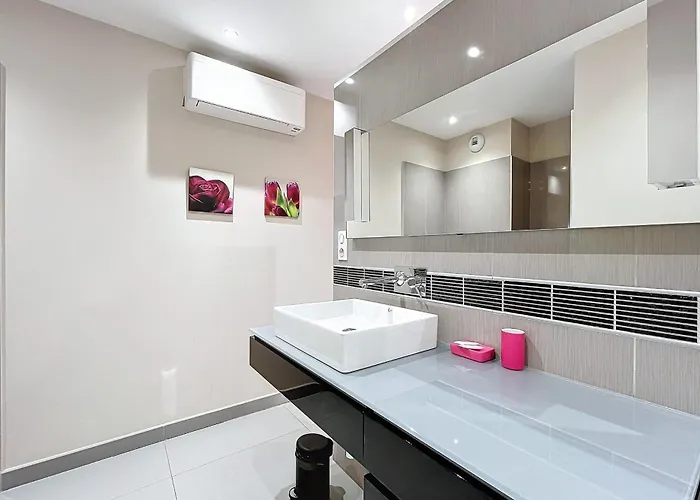 Apartamento Elegant Design With Balcony And Pool