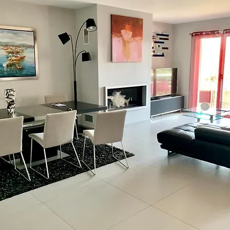 Apartment Elegant Design Apt With Balcony And Pool Porto-Vecchio (Corsica)
