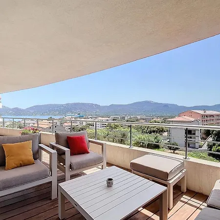 Elegant Design With Balcony And Pool Apartman Porto-Vecchio