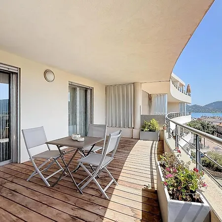 Apartment Elegant Design With Balcony And Pool Porto-Vecchio (Corsica)