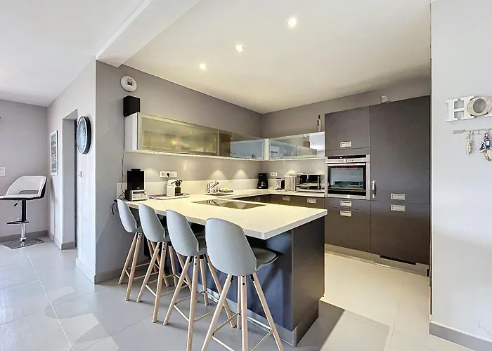 Apartment Elegant Design With Balcony And Pool Porto-Vecchio (Corsica)